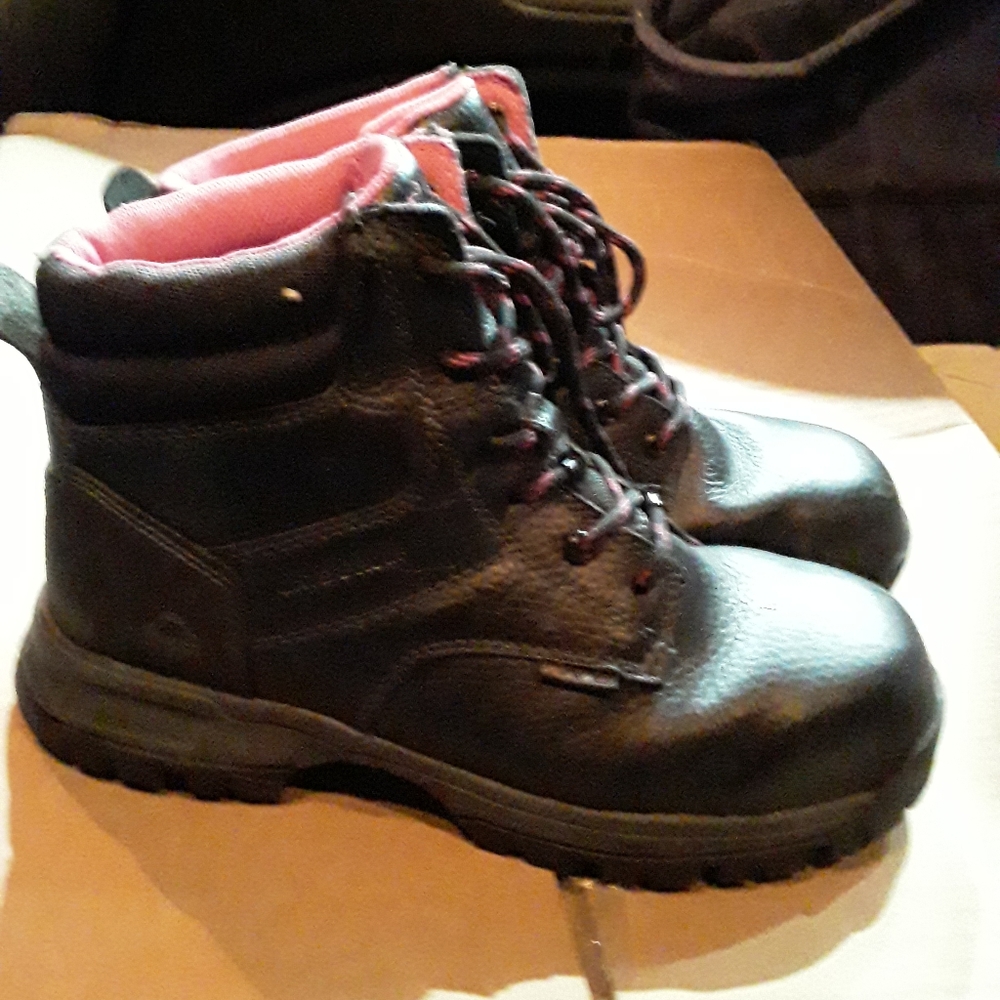 Wolverine womens steel toe boots size 8